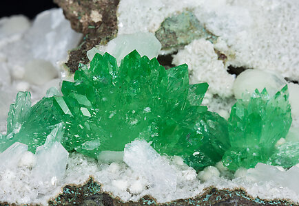 Fluorapophyllite-(K) with Stilbite-Ca and Heulandite-Ca. 