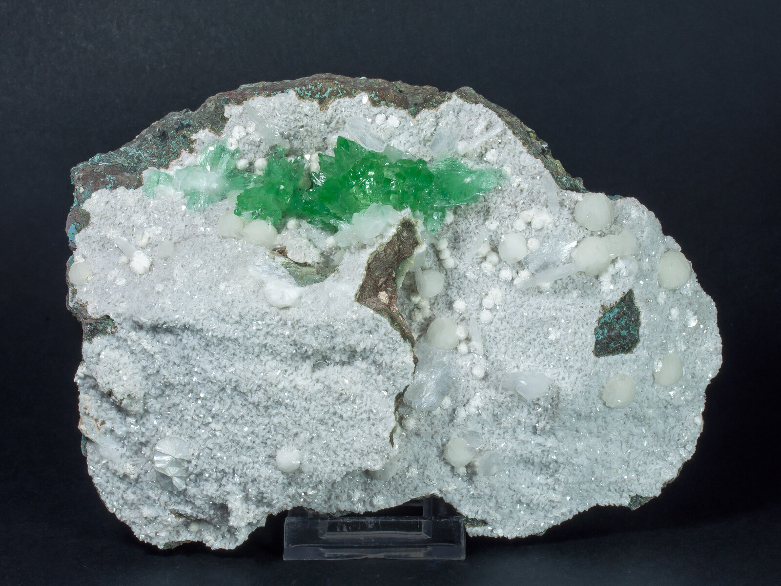 specimens/s_imagesAN2/Fluorapophyllite-K-HM47AN2f.jpg