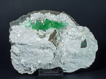 Fluorapophyllite-(K) with Stilbite-Ca and Heulandite-Ca.