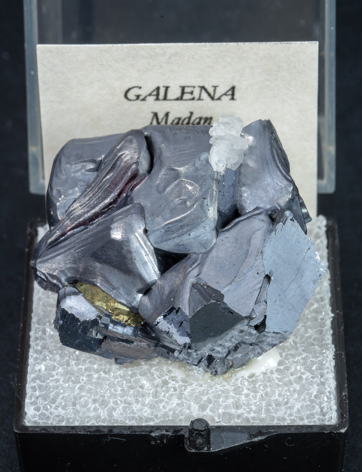 specimens/s_imagesAN2/Galena-TJ14AN2f1.jpg