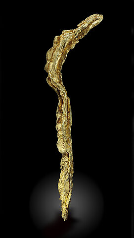 Gold (spinel twin). Rear / Photo: Joaquim Callén