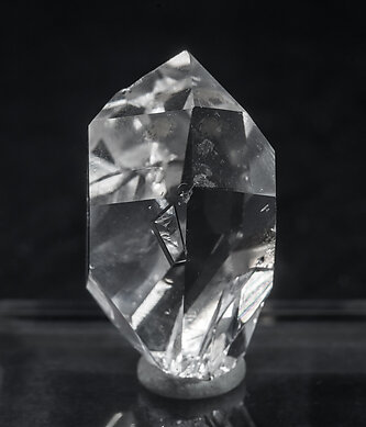 Quartz. Front