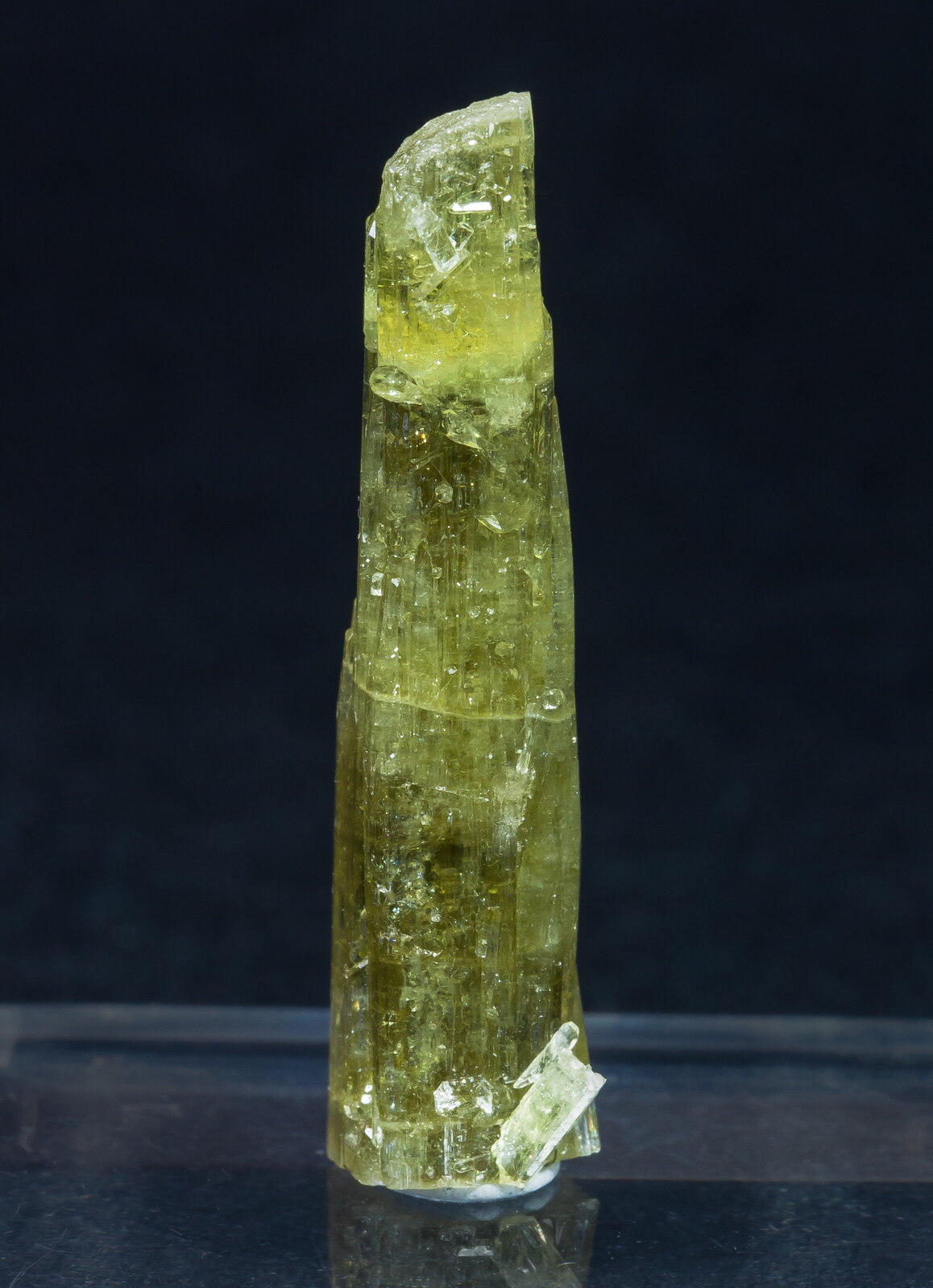 specimens/s_imagesAN2/Vesuvianite-TA14AN2r.jpg