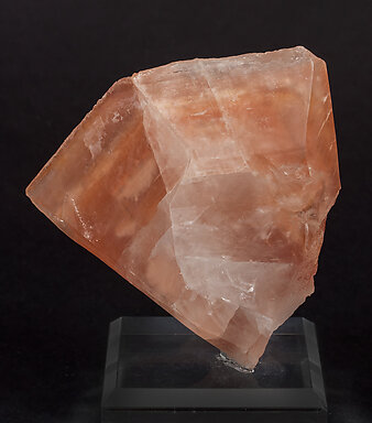 Twinned Calcite. Rear