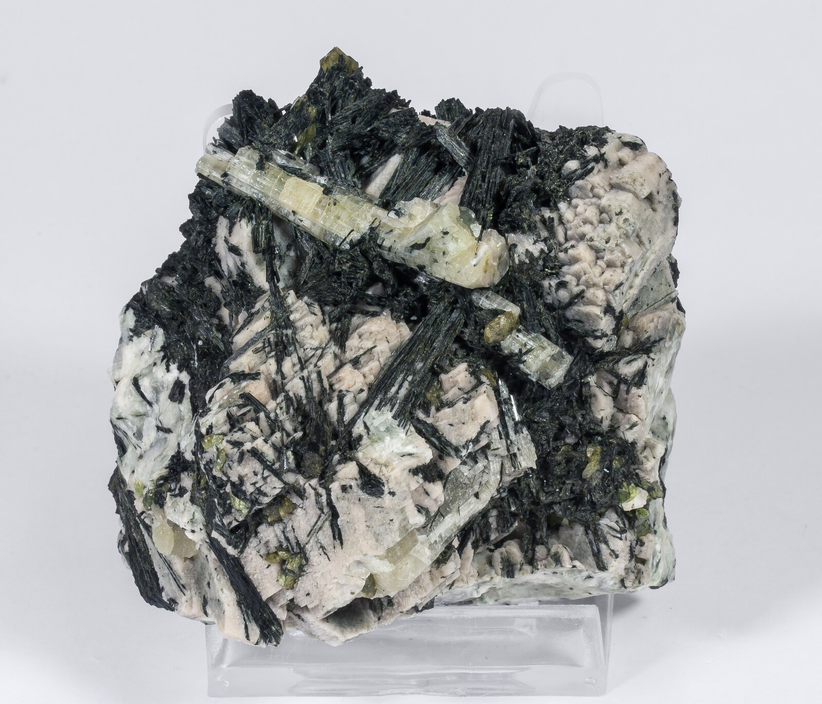 specimens/s_imagesAN3/Chlorapatite-TFJ12AN3f.jpg