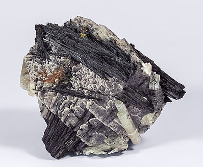 Chlorapatite on Ferro-actinolite with Microcline and Titanite.