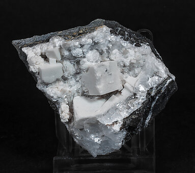 Fluorapophyllite-(K) on Gyrolite.