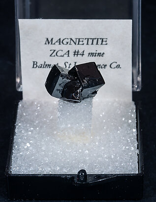Magnetite. Front