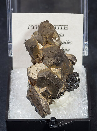 Pyrrhotite with Sphalerite. Front