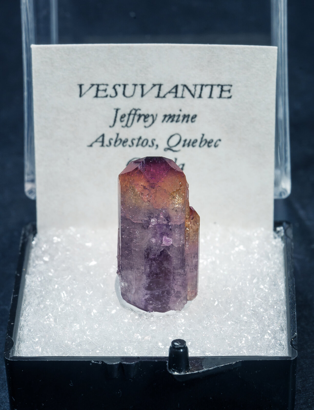 specimens/s_imagesAN3/Vesuvianite-TJJ64AN3f.jpg