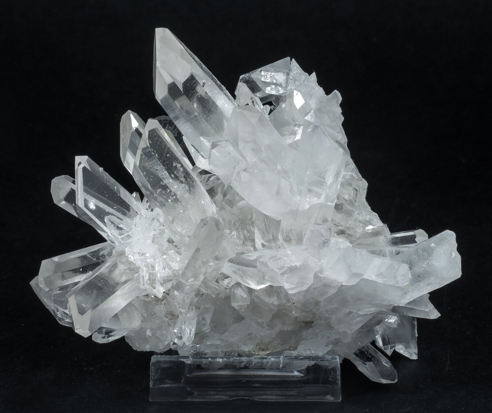 specimens/s_imagesAN4/Quartz-TZM16AN4r.jpg