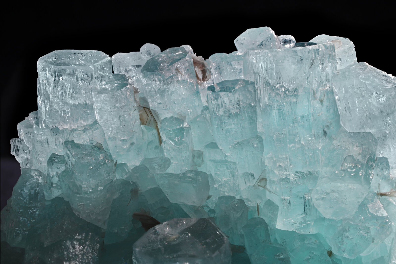 specimens/s_imagesAN5/Beryl_aquamarine-NQR47AN5_0414_d.jpg