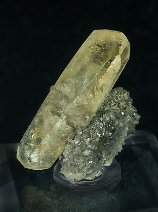 Calcite with Dolomite. Side