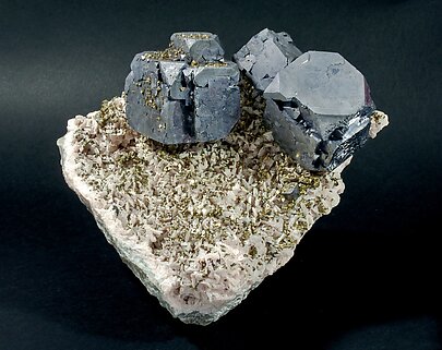 Galena with Chalcopyrite and Dolomite. Side