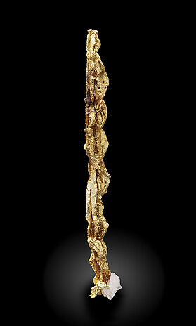 Oro (macla de la espinela) con Cuarzo. Vista frontal / Foto: Joaquim Callén