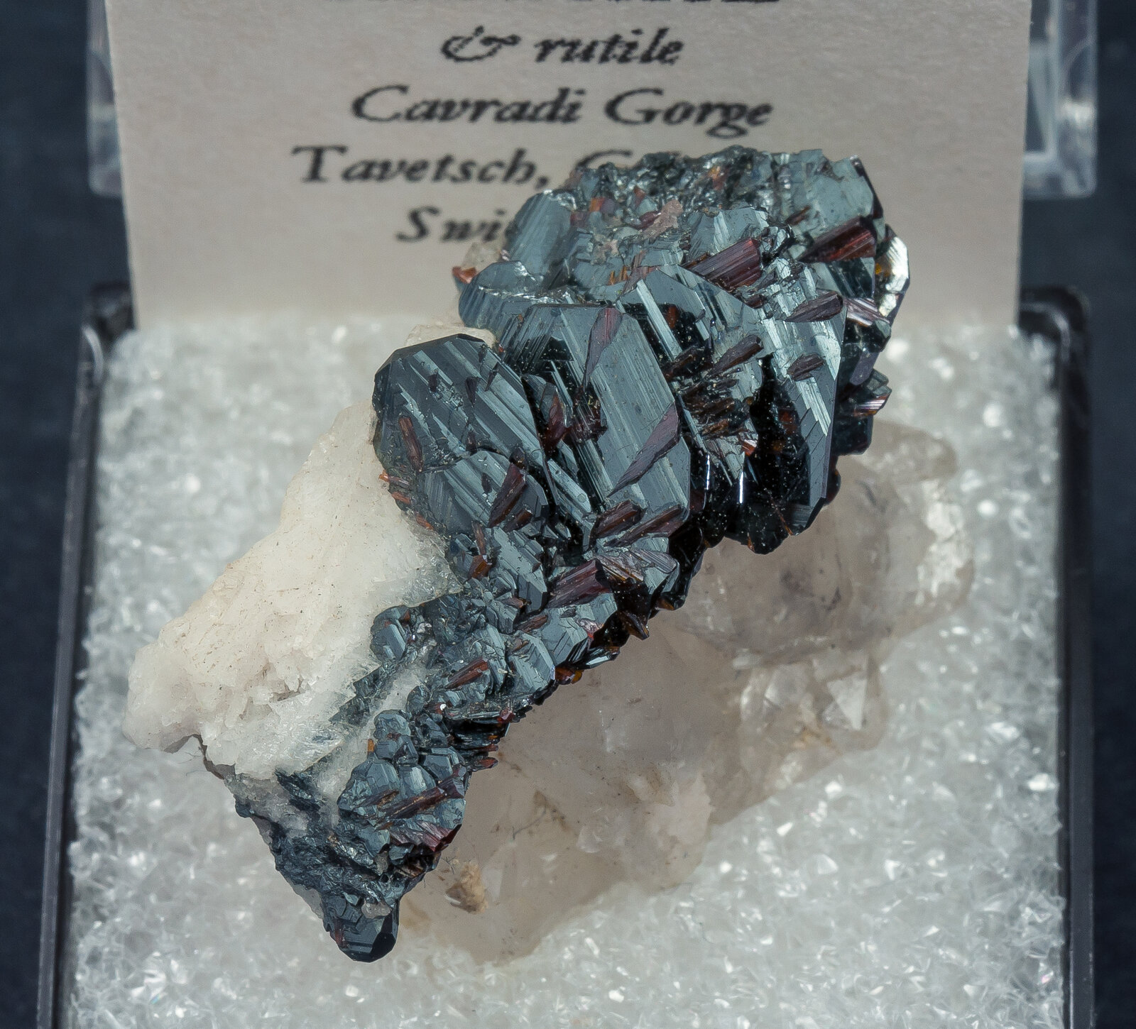 specimens/s_imagesAN5/Hematite-TXA27AN5f2.jpg