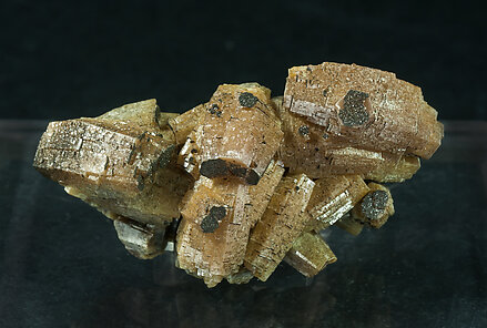 Vanadinite (variety arsenic-bearing vanadinite) with Mottramite. Side