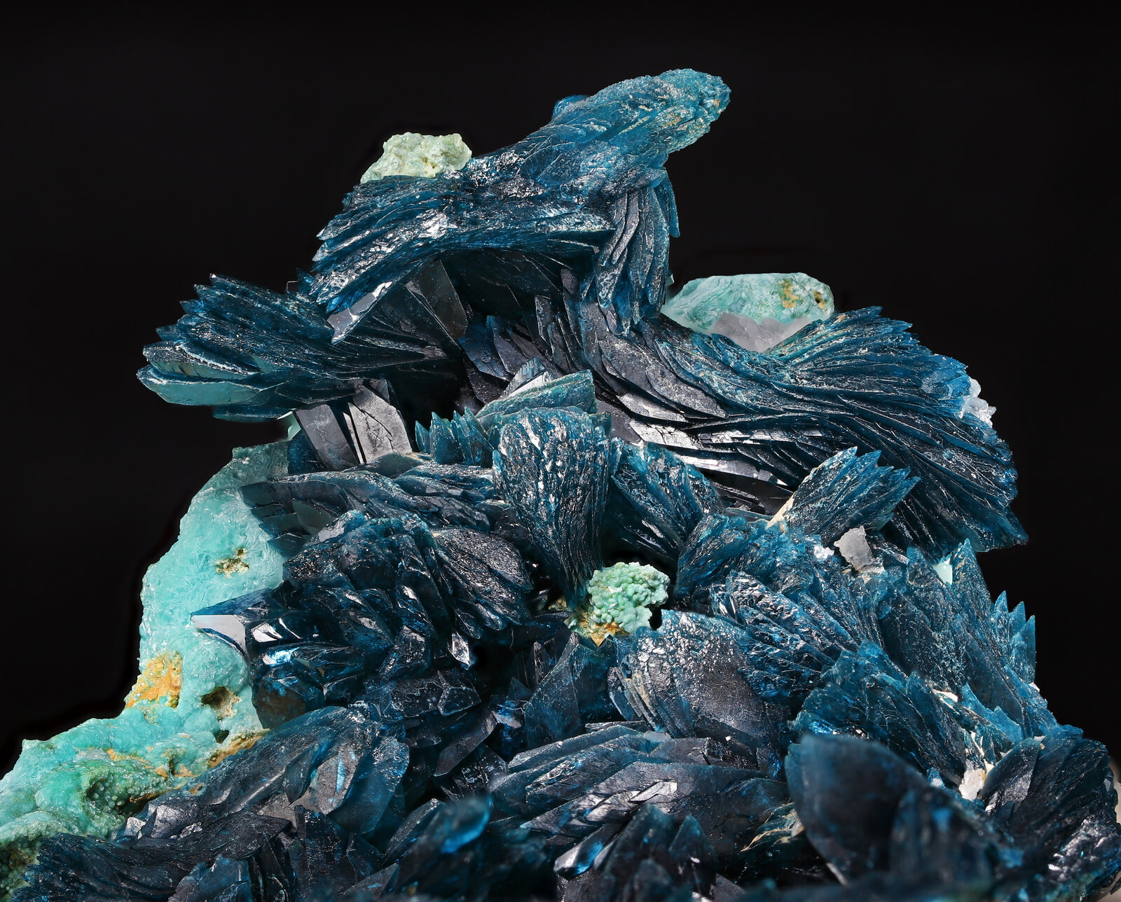 specimens/s_imagesAN5/Veszelyite-TTV50AN5_8908_d.jpg