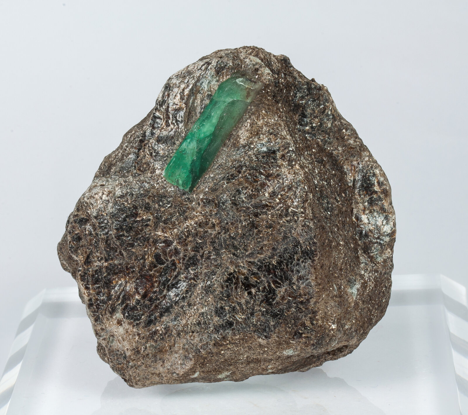 specimens/s_imagesAN6/Breryl_emerald-TRZ97AN6f.jpg