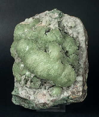 Prehnite with Quartz and Epidote. Side