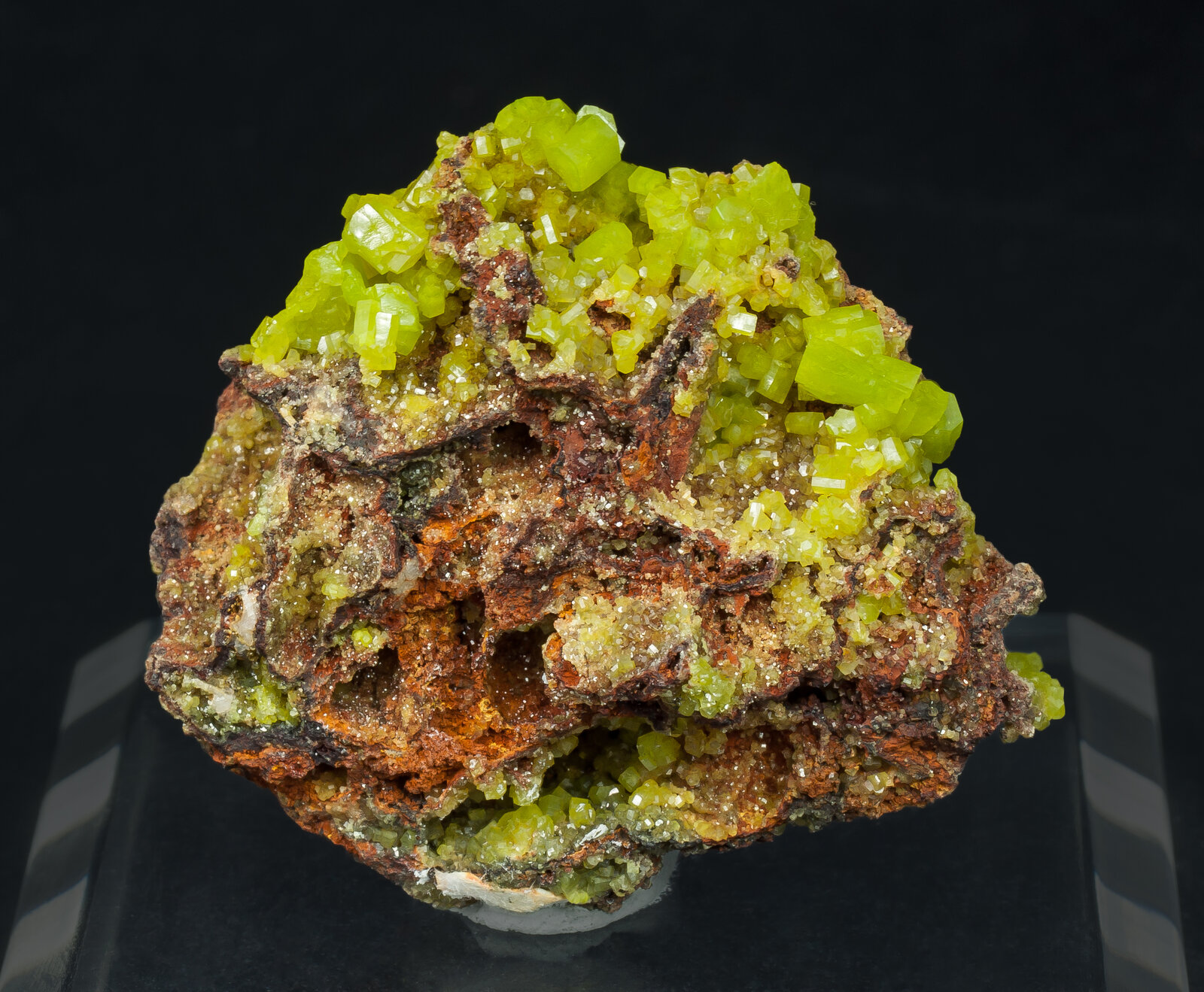 specimens/s_imagesAN6/Pyromorphite-JFD27AN6r.jpg