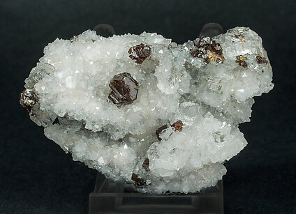 Sphalerite with Fluorite on Quartz.