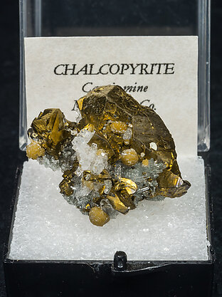 Chalcopyrite with Quartz and Calcite. 