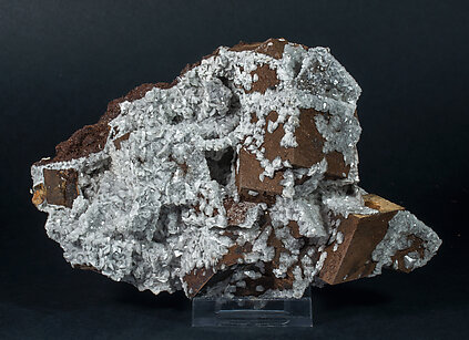 Dolomite (variety Fe-bearing dolomite) with Calcite.