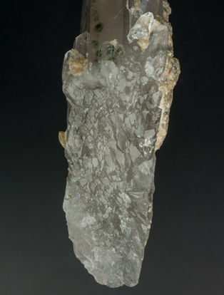 Quartz with Fluorapatite inclusions, Cassiterite and Siderite. Bottom
