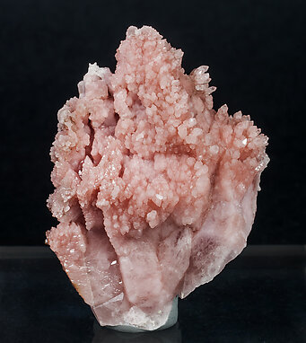 Quartz (variety rose quartz). 