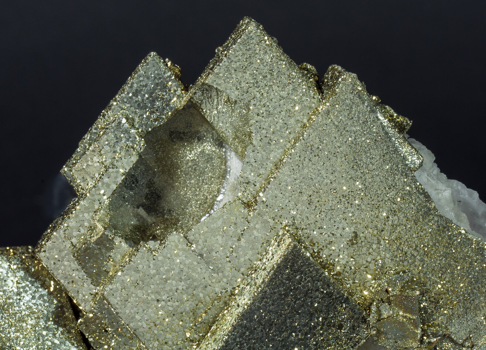 specimens/s_imagesAN8/Baryte-MAA48AN8d.jpg