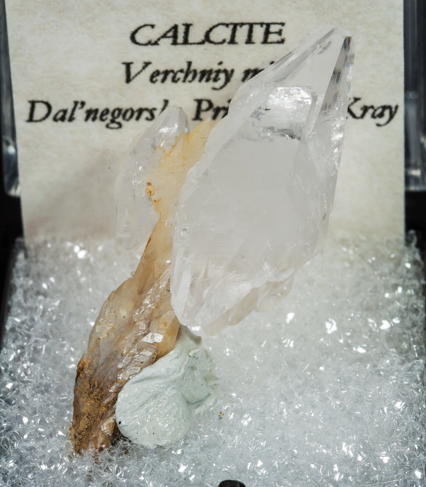 specimens/s_imagesAN8/Calcite-TBX13AN8f2.jpg