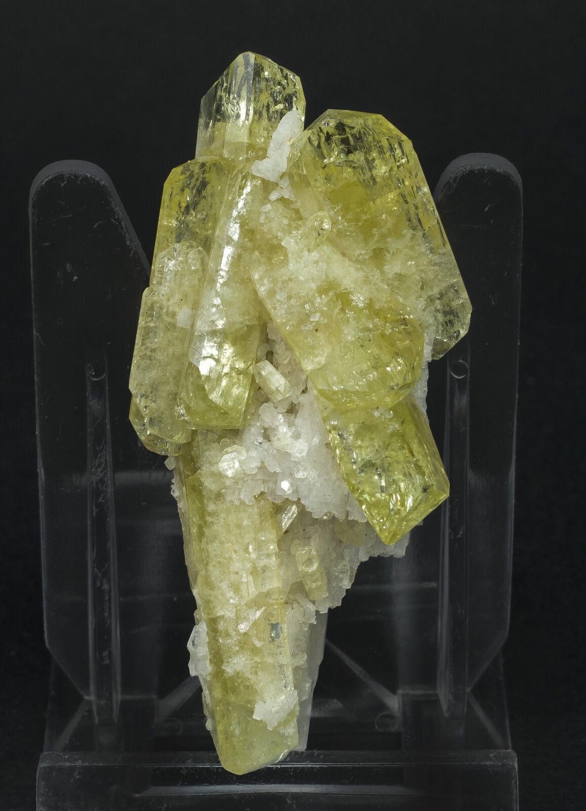 specimens/s_imagesAN9/Brazilianite-TXM97AN9f.jpg