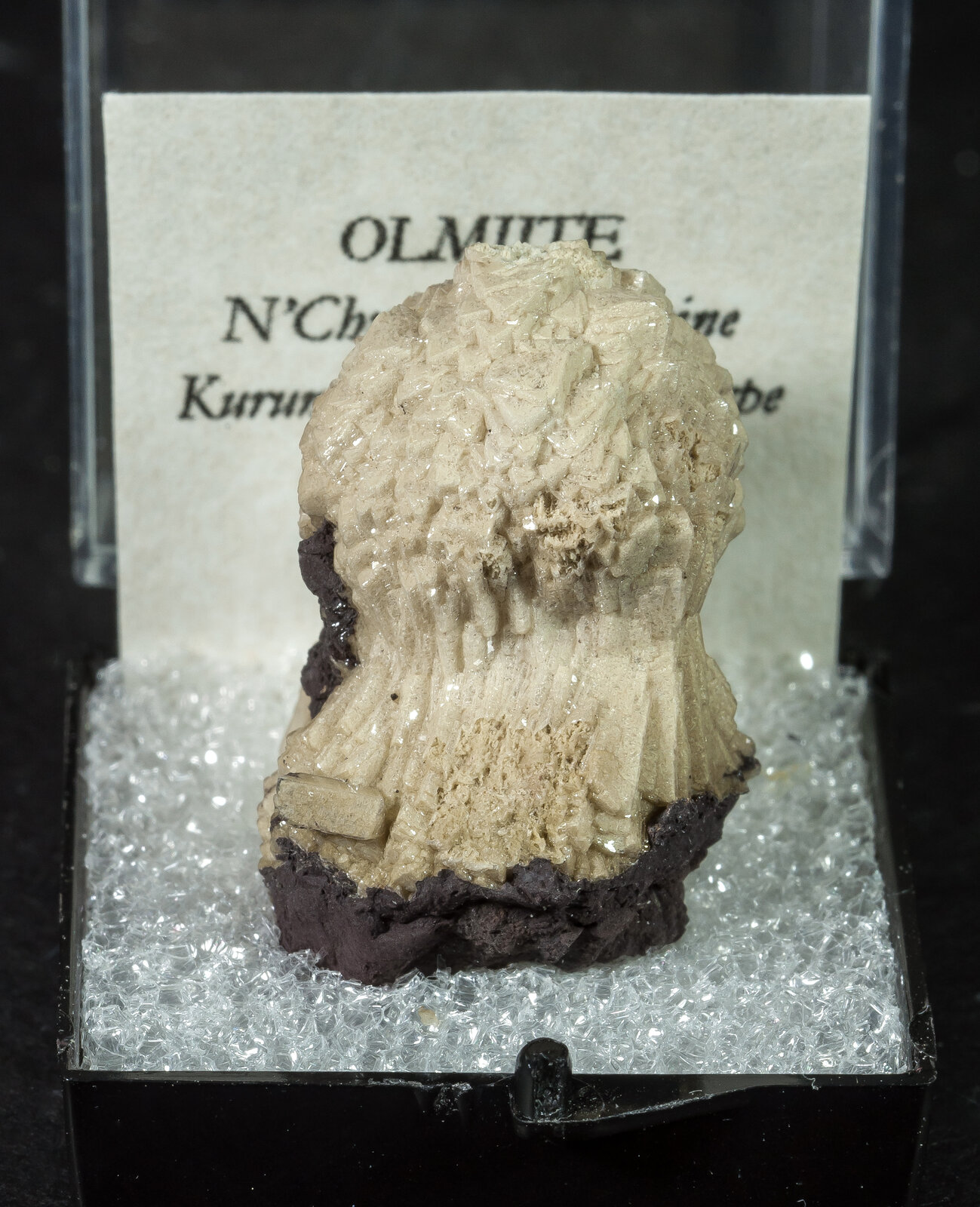 specimens/s_imagesAN9/Olmiite-TLF86AN9f1.jpg