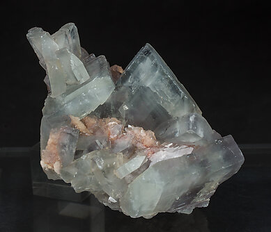 Baryte with iron oxides inclusions. Front