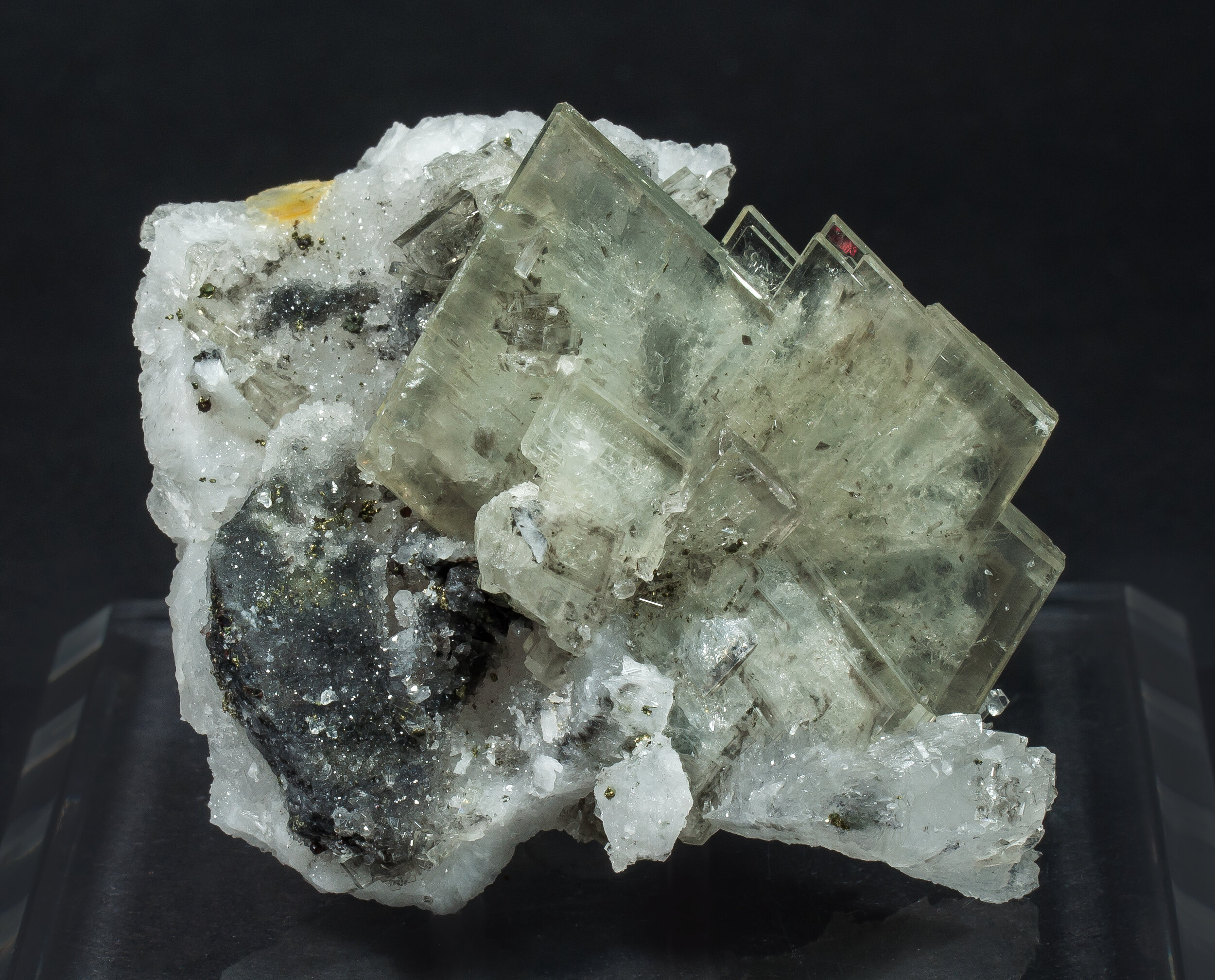 specimens/s_imagesAO0/Baryte-JFD82AO0s.jpg