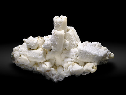 Calcite (variety kanonenspat) with Quartz.