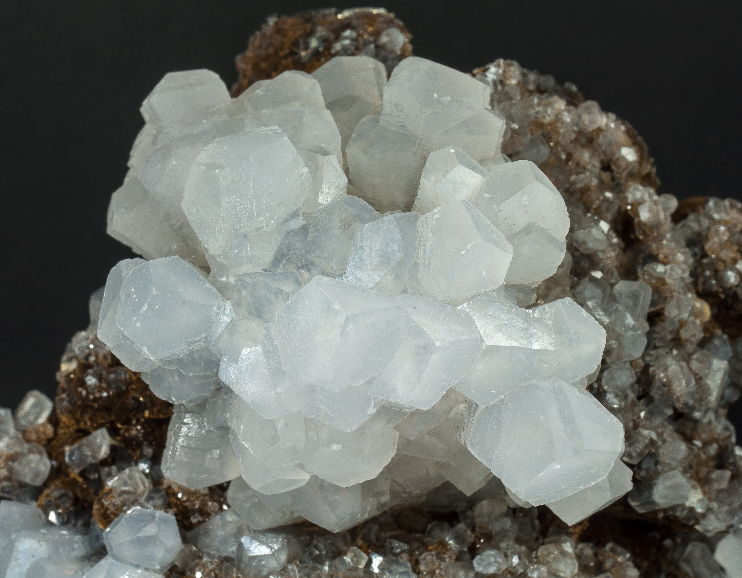 specimens/s_imagesAO0/Calcite-JFD84AO0d1.jpg