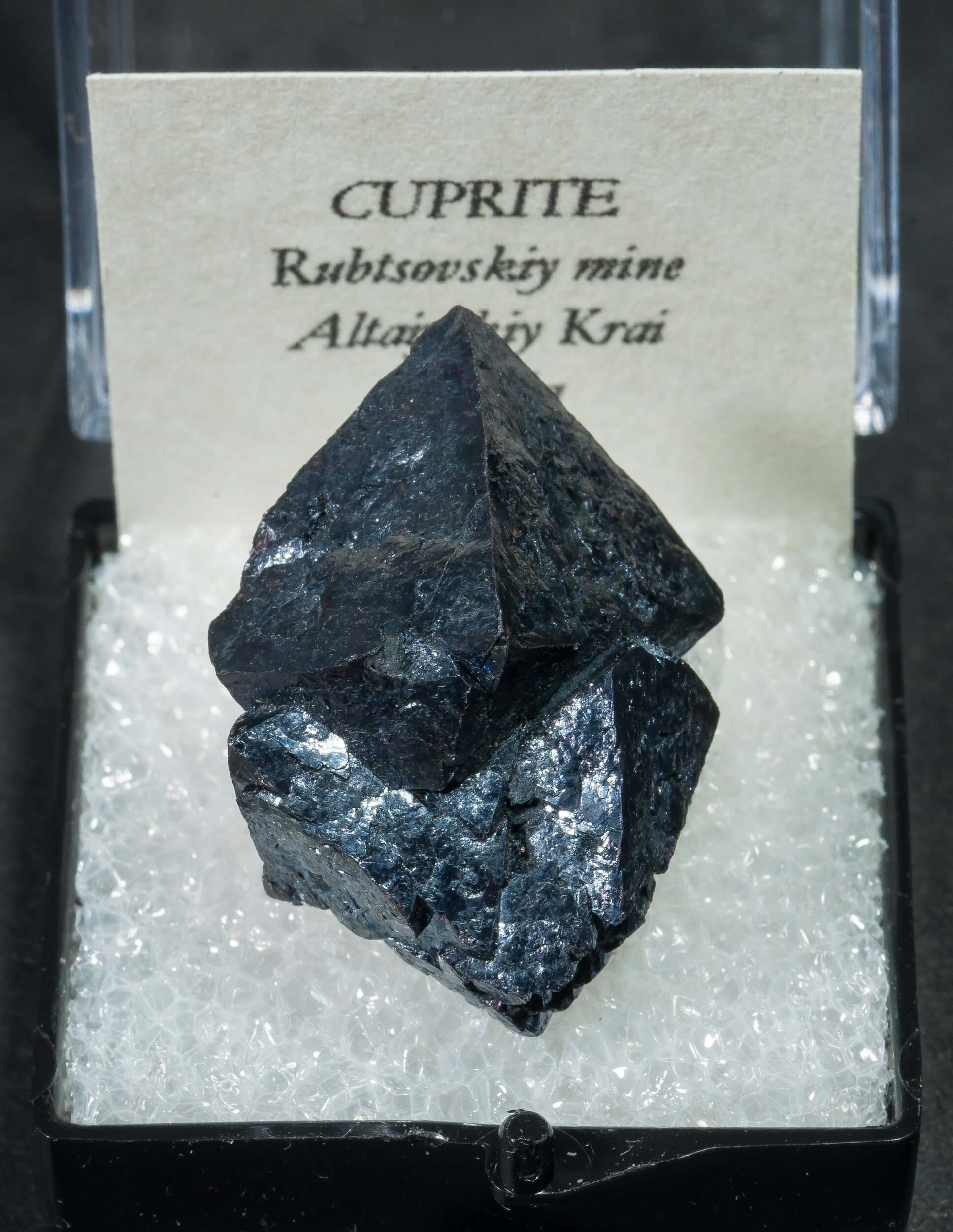 specimens/s_imagesAO0/Cuprite-TXB26AO0f.jpg