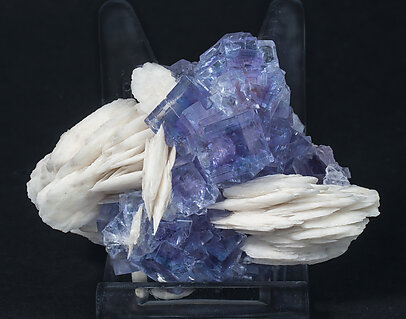 Fluorite with Baryte. Front