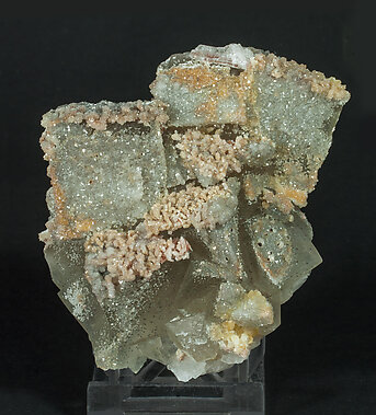 Fluorite with Quartz and Baryte.