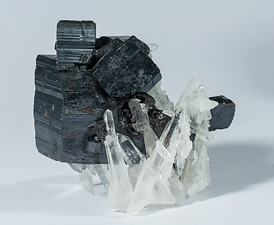 Hbnerite with Quartz.