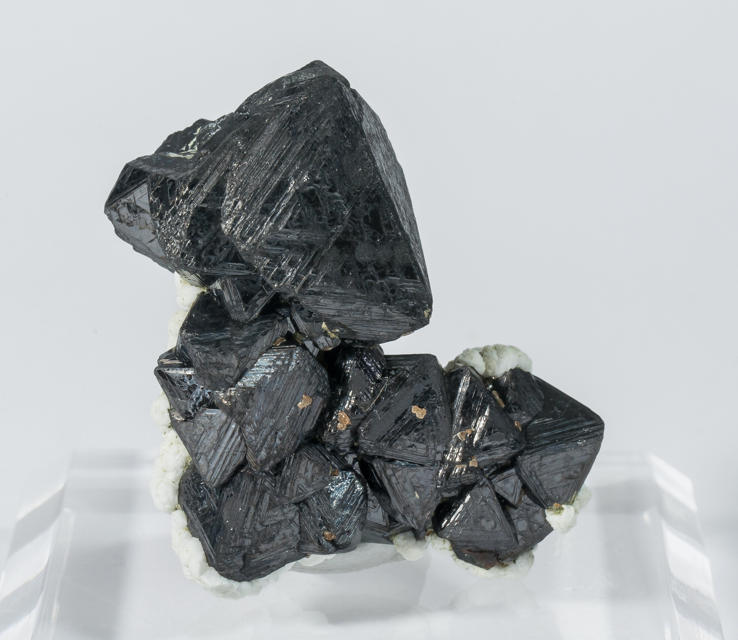 specimens/s_imagesAO0/Magnetite-MFM46AO0f.jpg