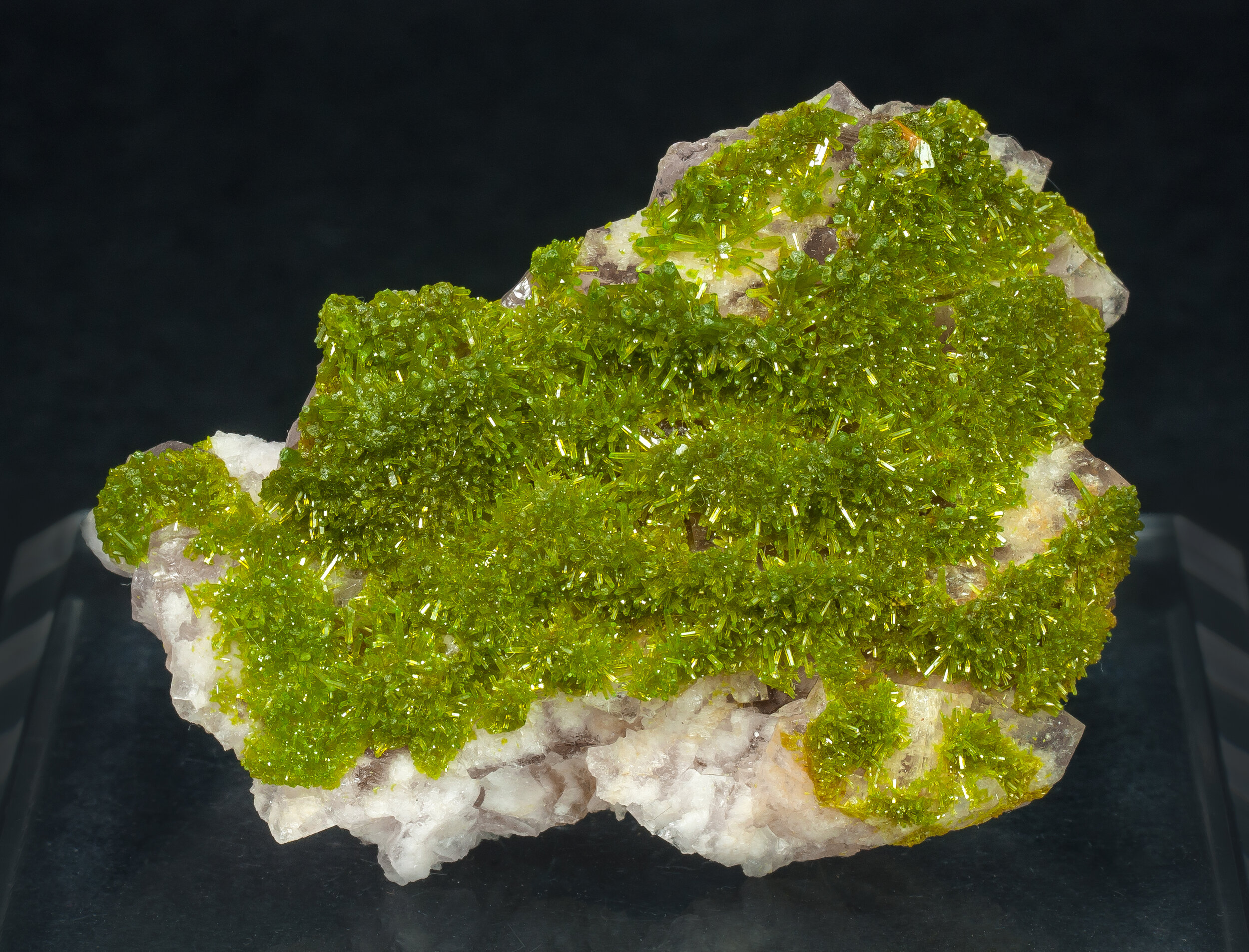 Pyromorphite with Fluorite Chaillac Mine, Chaillac, Le Blanc, Indre