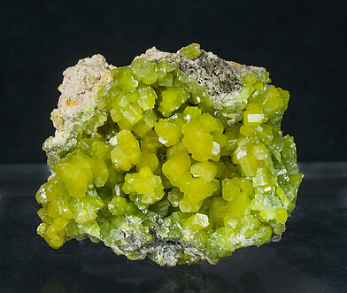 Pyromorphite. Front