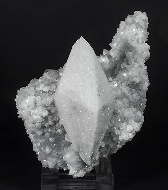 Quartz perimorphic of Calcite. Front
