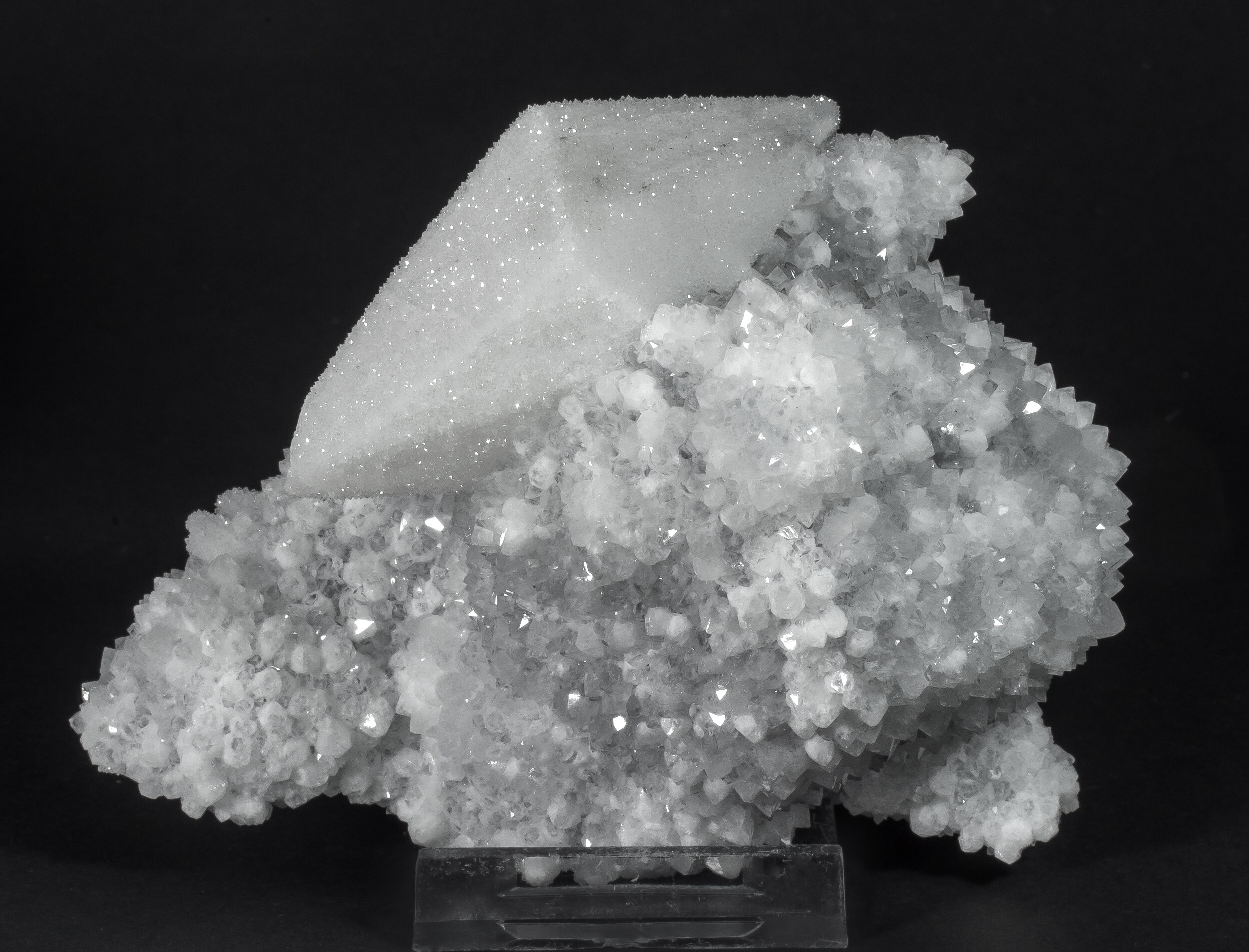 specimens/s_imagesAO0/Quartz-MTR89AO0s2.jpg