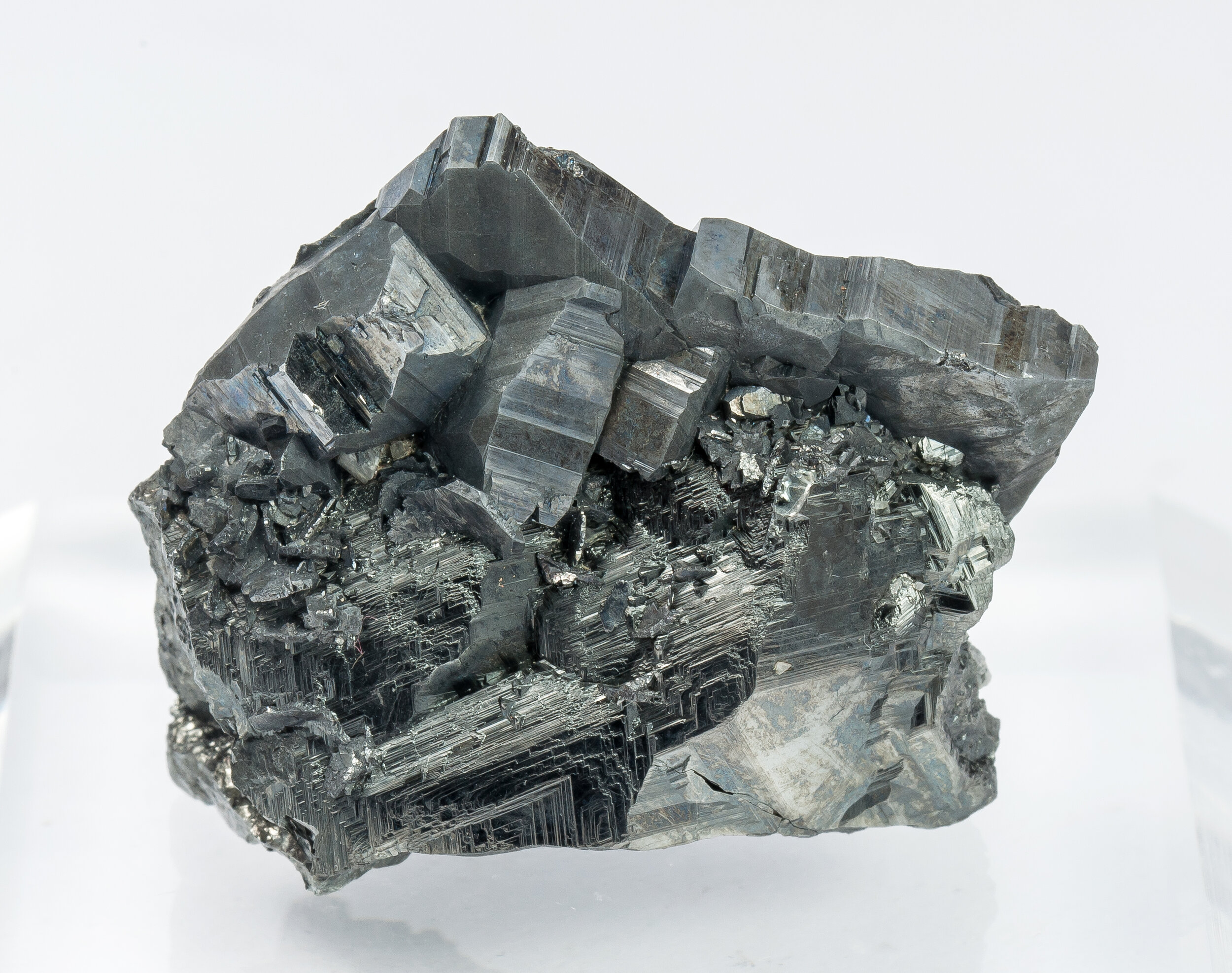 specimens/s_imagesAO1/Bournonite-ETT66AO1f.jpg