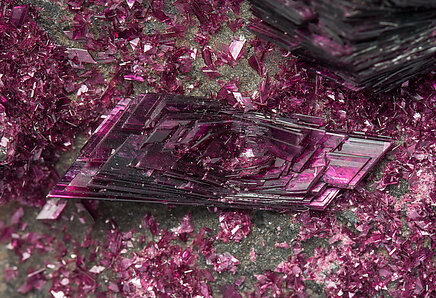 Erythrite with Calcite. 