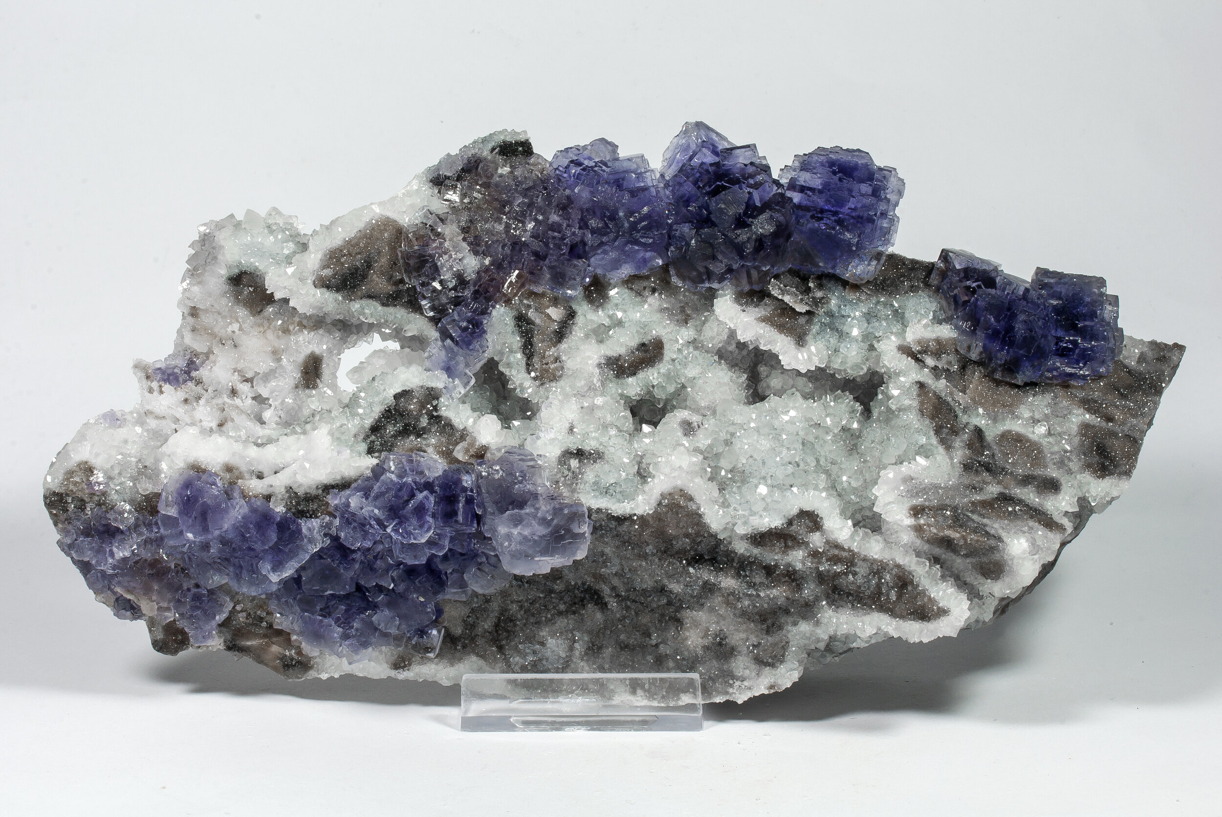 specimens/s_imagesAO1/Fluorite-NAB88AO1f.jpg